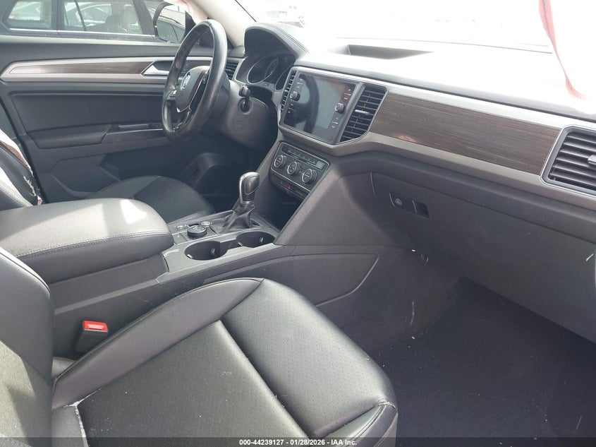 2019 Volkswagen Atlas 3.6L V6 Se W/Technology R-Line