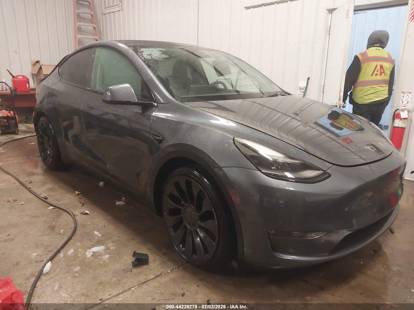 2022 Tesla Model Y Performance Dual Motor All-Wheel Drive