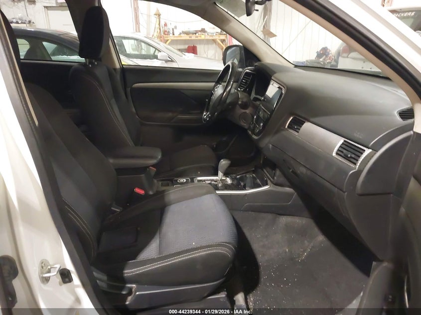 2017 Mitsubishi Outlander Se