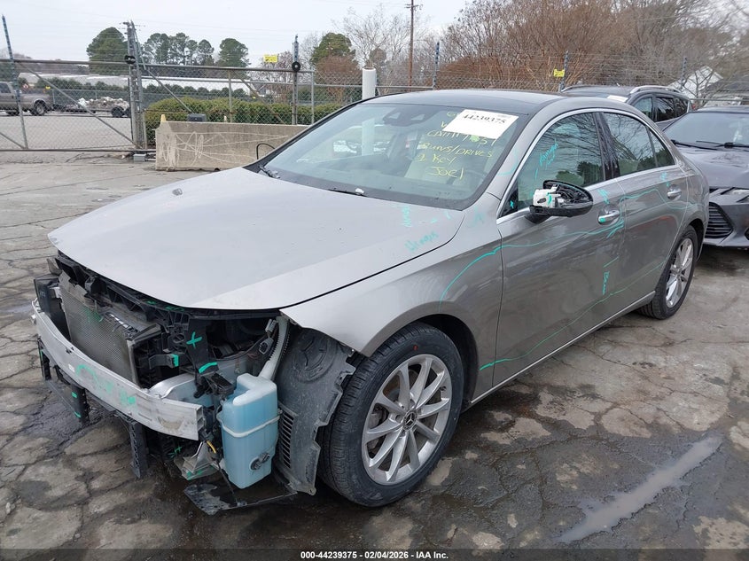2019 Mercedes-Benz A 220