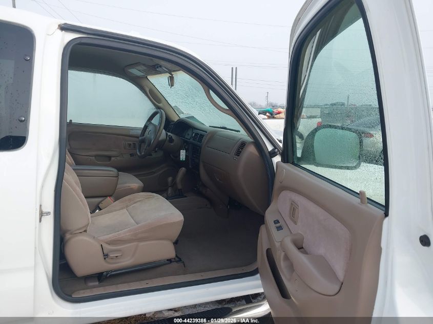 2004 Toyota Tacoma Base V6