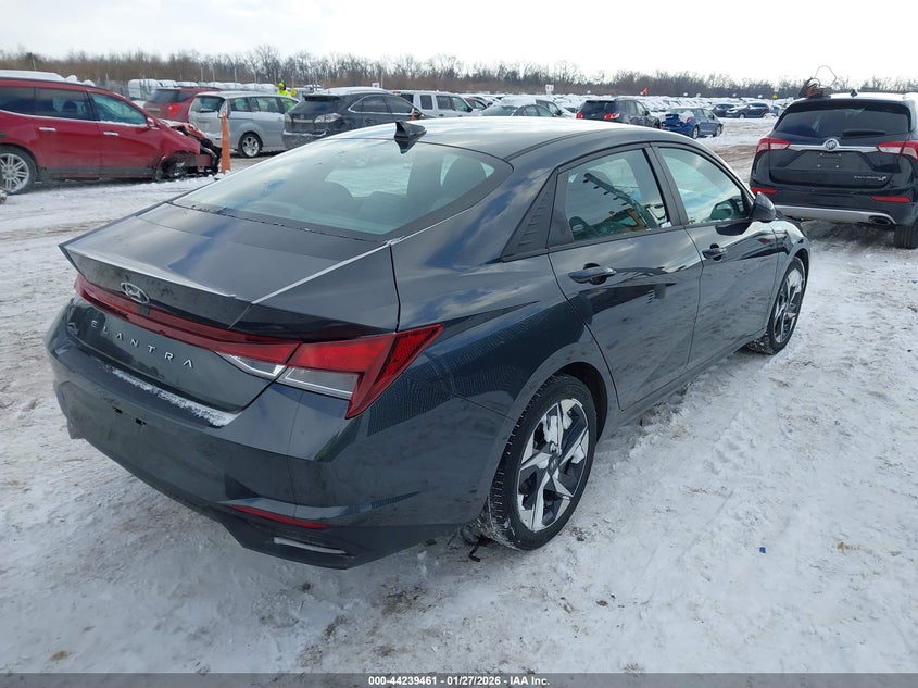 2023 Hyundai Elantra Sel