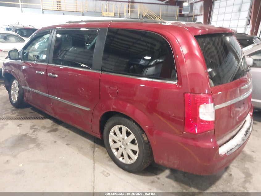 2016 Chrysler Town & Country Touring