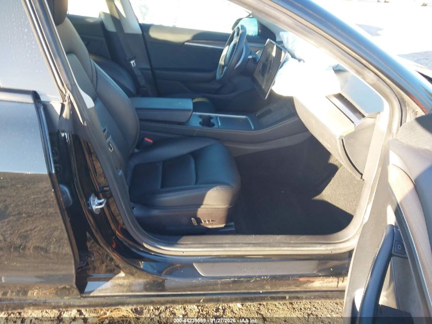 2022 Tesla Model 3 Long Range Dual Motor All-Wheel Drive