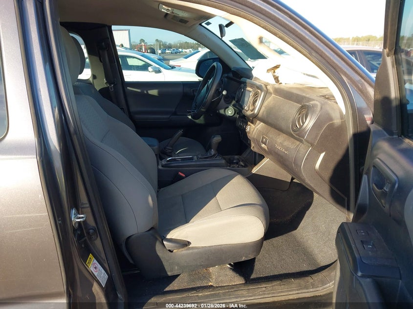 2016 Toyota Tacoma Sr