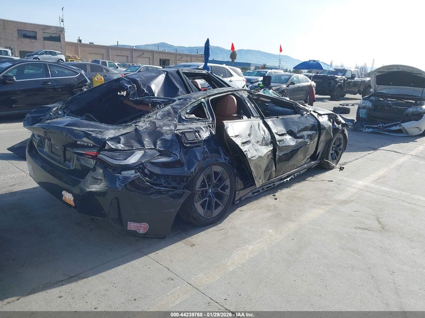 Vin: wby43aw08pfp60916, lot: 44735922, bmw i4 edrive35 20234