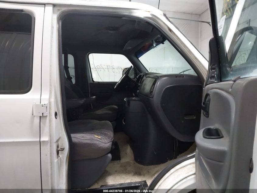 2000 Dodge Ram Wagon 3500