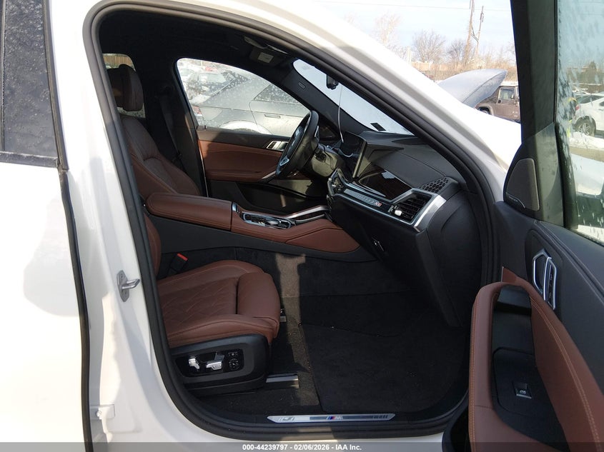 VIN: 5UX33EX09T9161226 2026 BMW X6 XDRIVE40I