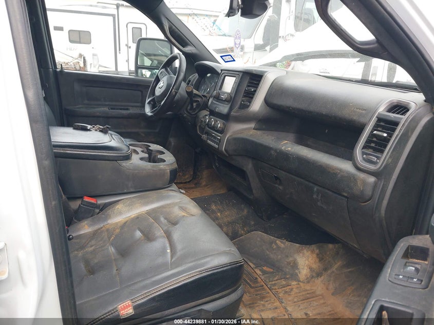 2024 Ram 5500 Chassis Tradesman/Slt/Laramie/Limited VIN: 3C7WRNFL6RG111615 Lot: 44239881