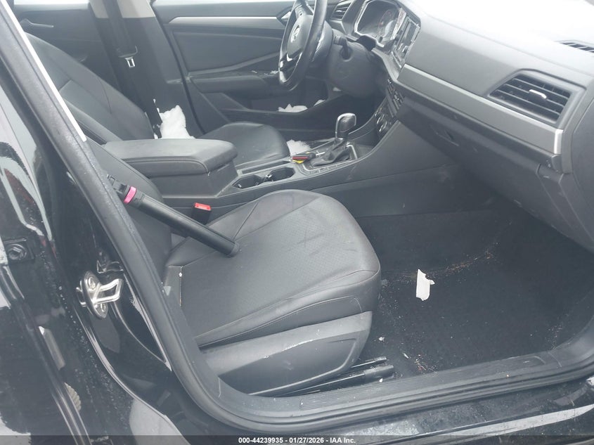 2019 VOLKSWAGEN JETTA auction photo 5