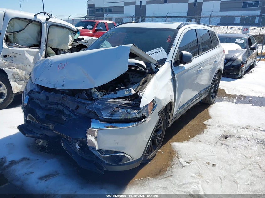 2018 Mitsubishi Outlander Le