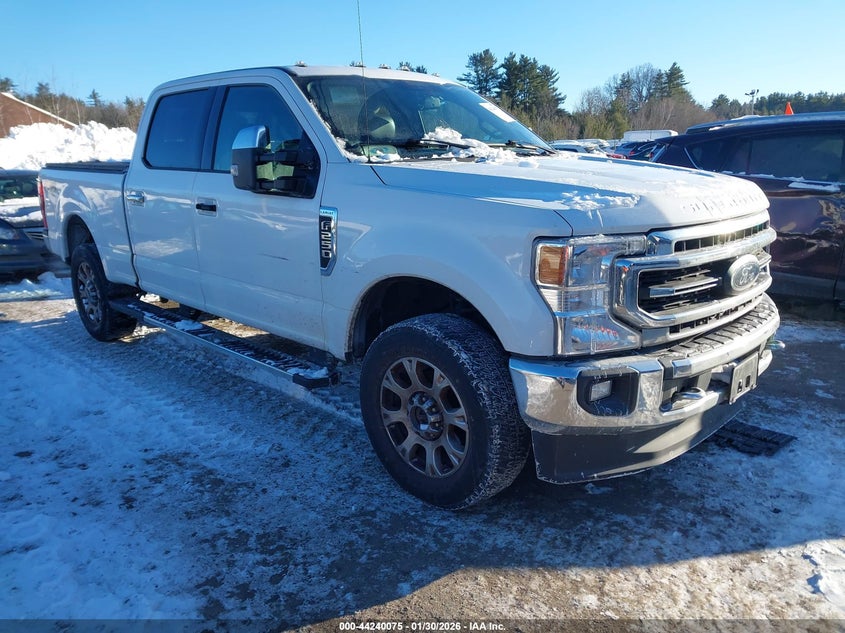 FORD F-250 LARIAT