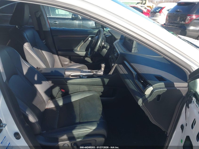 2022 Lexus RX 350 - widok 5