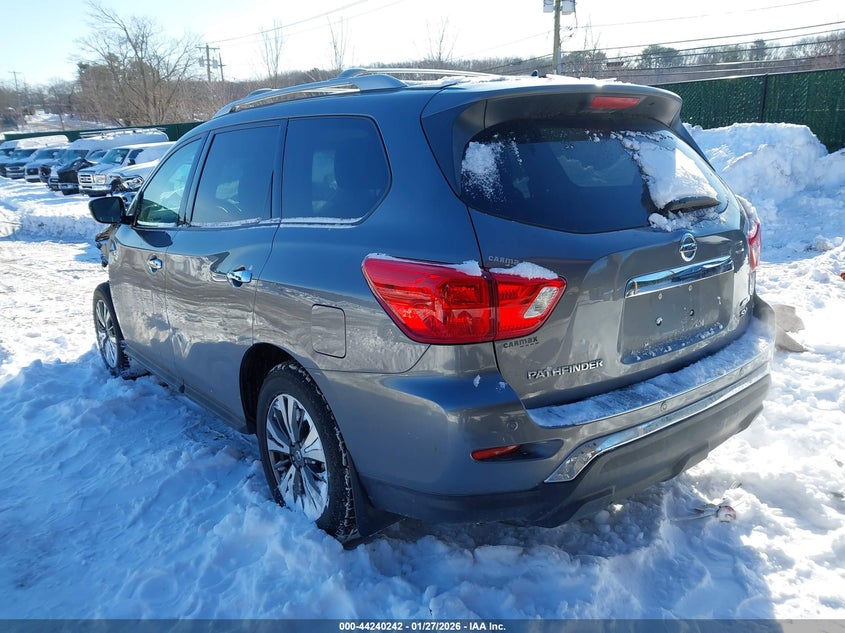 2017 Nissan Pathfinder Sv