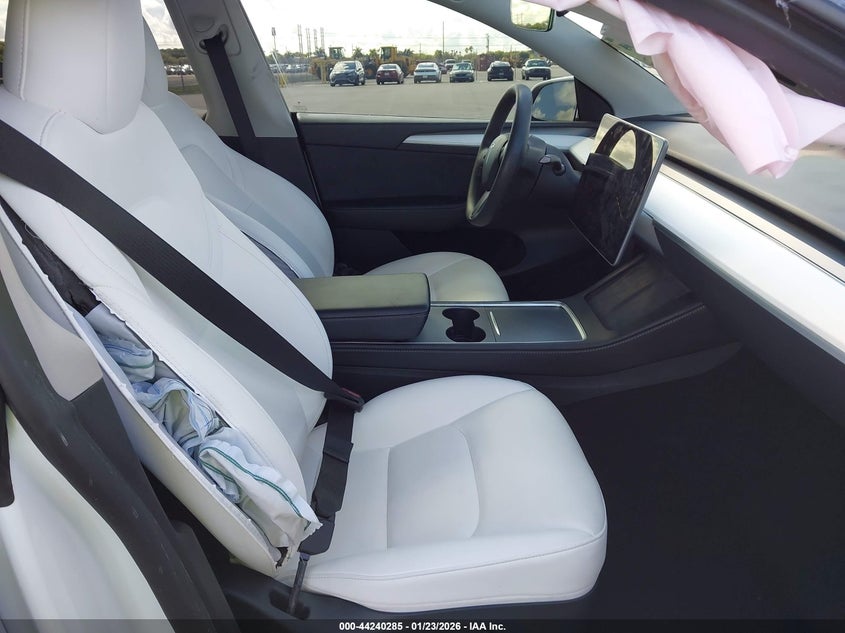AtlanticExpress - Tesla Model Y
