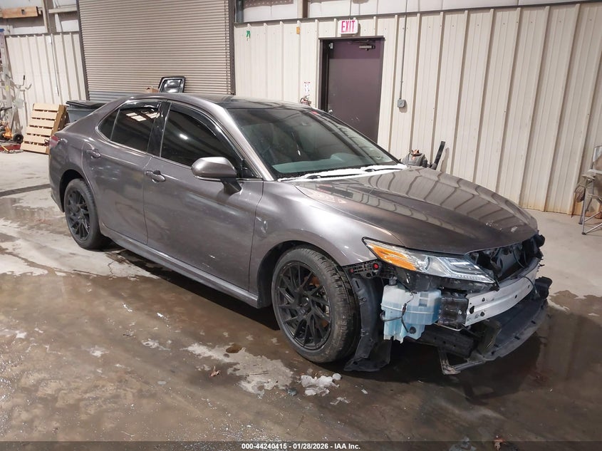 2020 Toyota Camry Xse