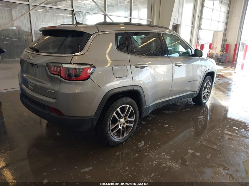 2018 Jeep Compass Latitude Fwd