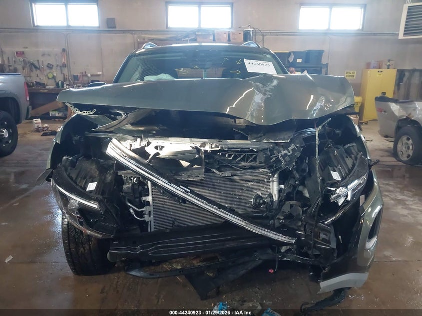 2025 Volkswagen Atlas 2.0T Peak Edition VIN: 1V2CR2CAXSC501058 Lot: 44240923