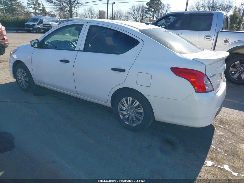 2019 Nissan Versa 1.6 S+