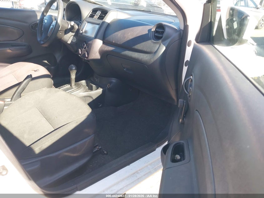 2019 Nissan Versa 1.6 S+