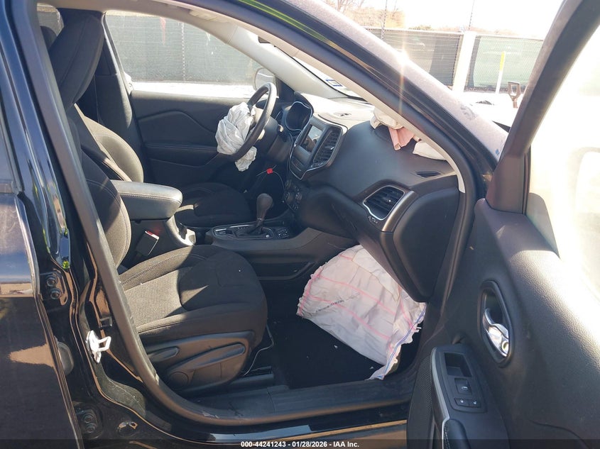 2020 Jeep Cherokee Latitude Fwd