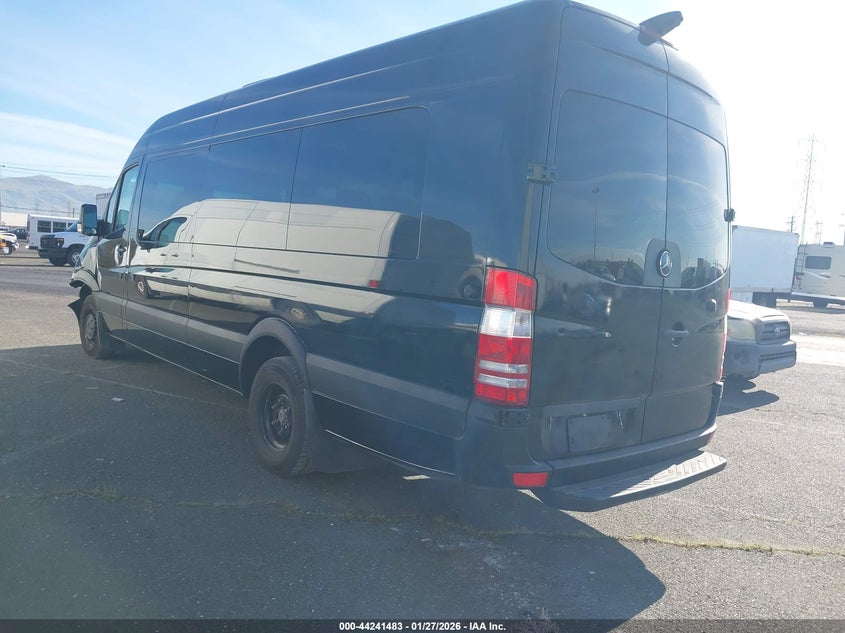 WDAPF1CD2HP414355 Mercedes-Benz Sprinter 3500 High Roof V6