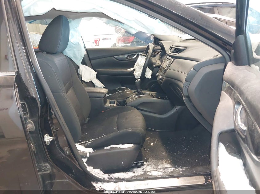 2017 NISSAN ROGUE auction photo 5