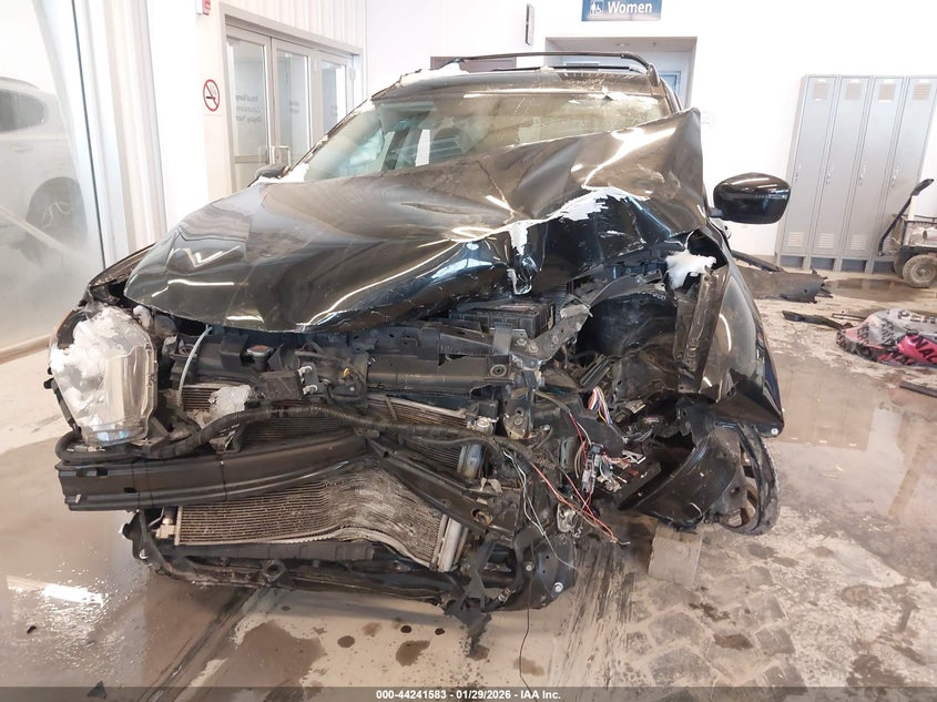 2017 NISSAN ROGUE auction photo 6