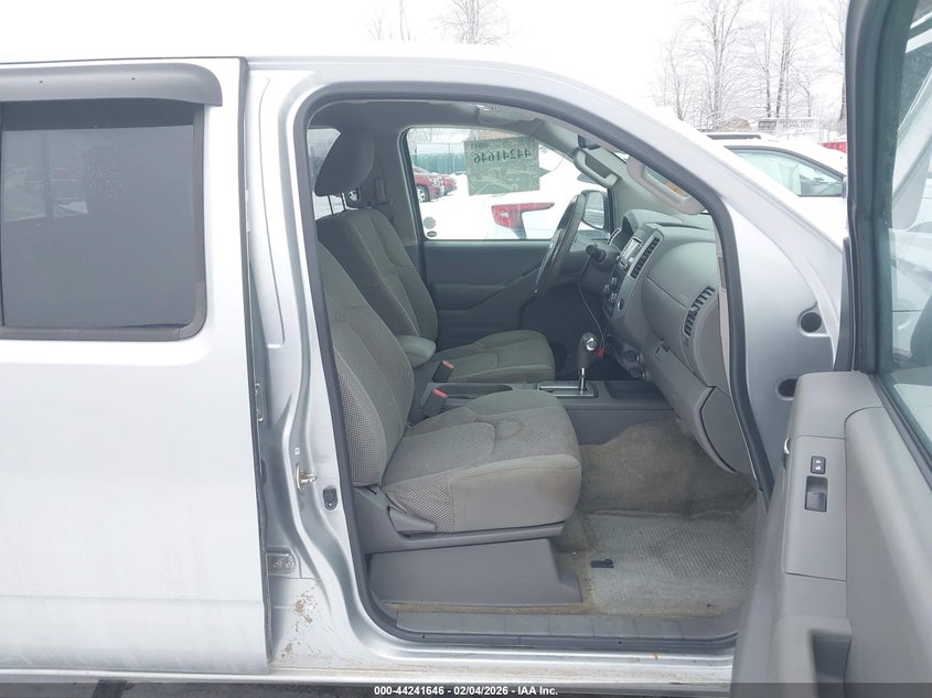 2016 Niss Frontier Sv Crew Cab Sv