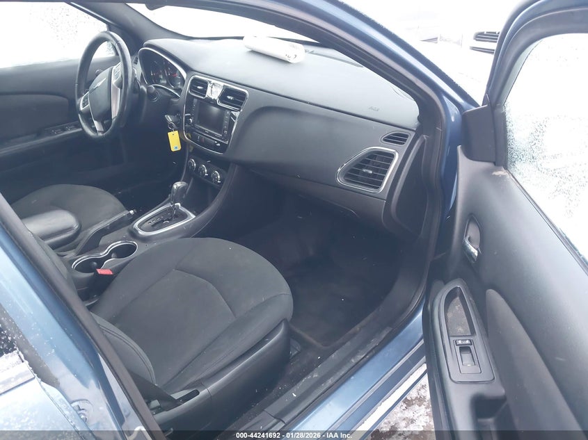 2011 Chrysler 200 Touring