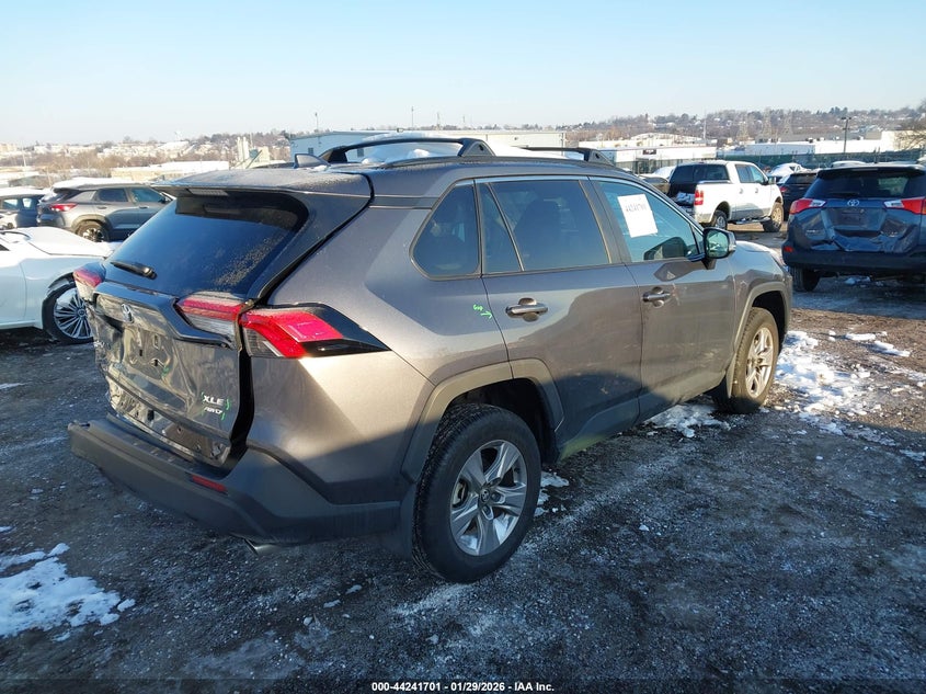 2025 Toyota Rav4 Xle