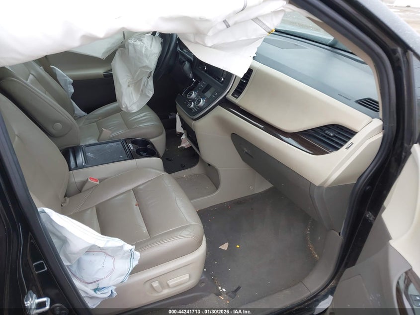 2020 Toyota Sienna Xle