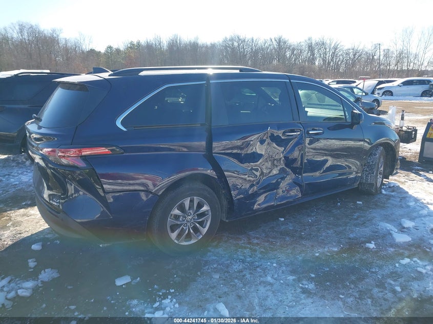2021 Toyota Sienna Xle VIN: 5TDYRKEC7MS049285 Lot: 44241745