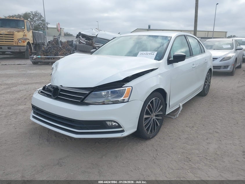 2015 Volkswagen Jetta 1.8T Sport