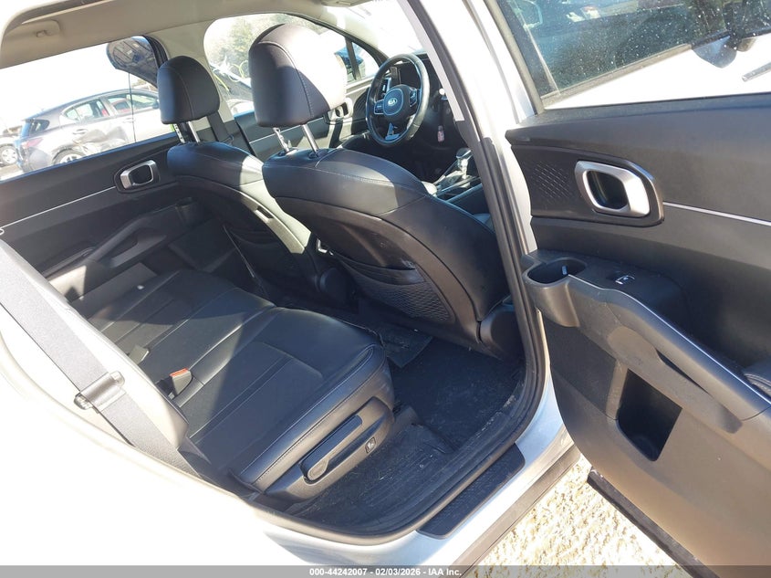 2021 KIA SORENTO auction photo 8