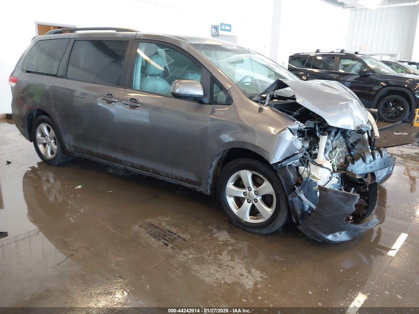 2011 Toyota Sienna Le V6