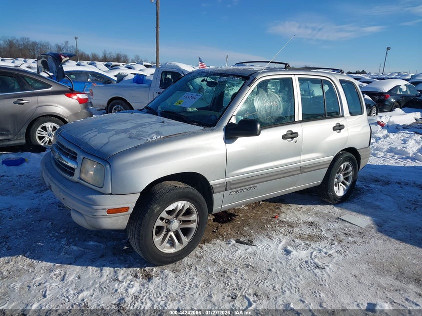 2001 CHEVROLET TRACKER auction photo 2