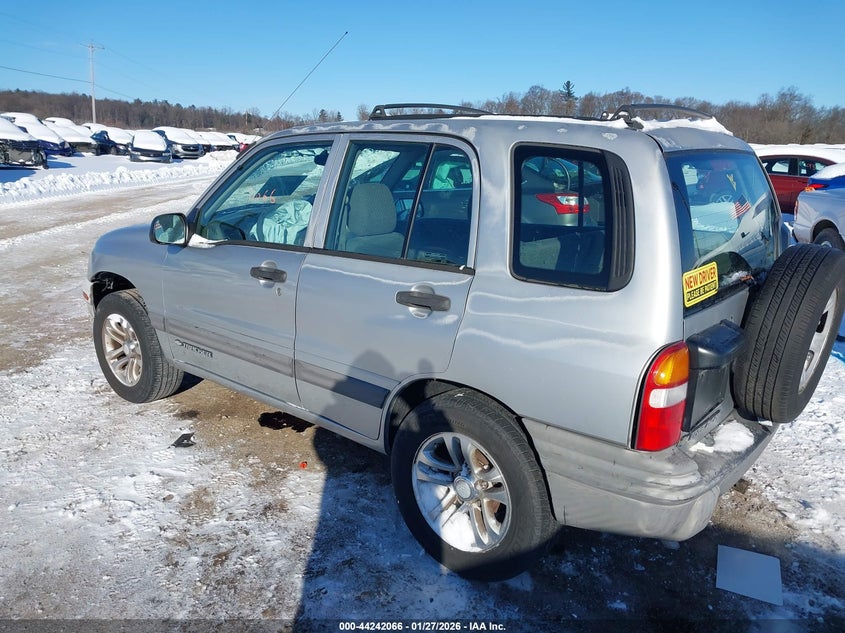 2001 CHEVROLET TRACKER auction photo 3