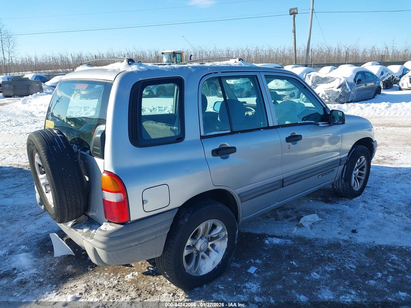 2001 CHEVROLET TRACKER auction photo 4