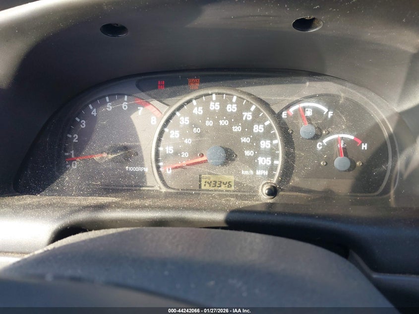 2001 CHEVROLET TRACKER auction photo 7