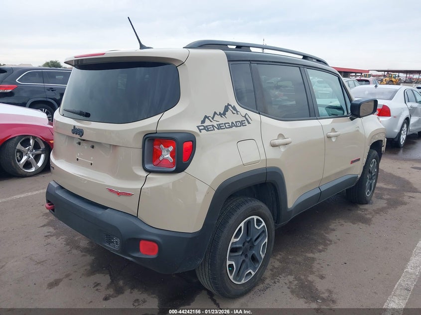 2015 Jeep Renegade Trailhawk