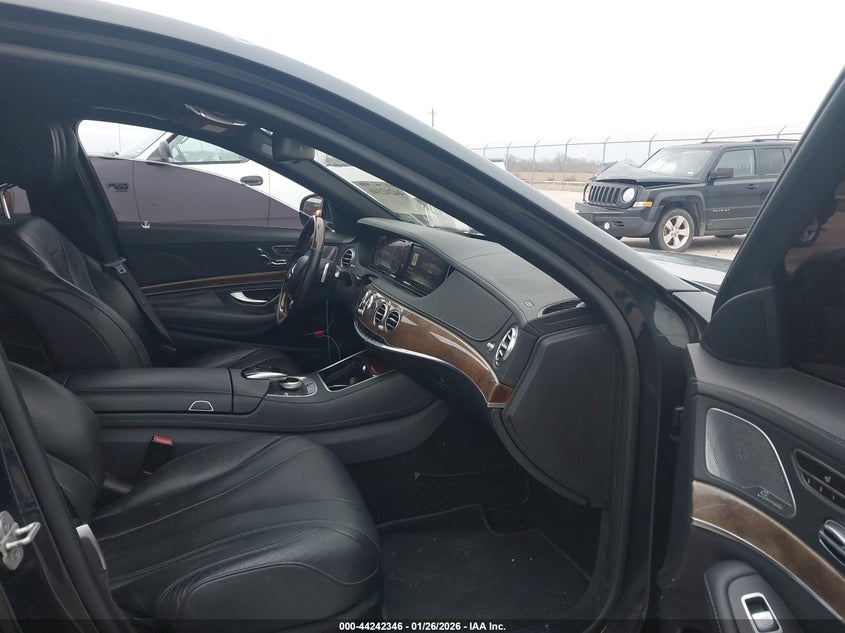 2015 Mercedes-Benz S 550