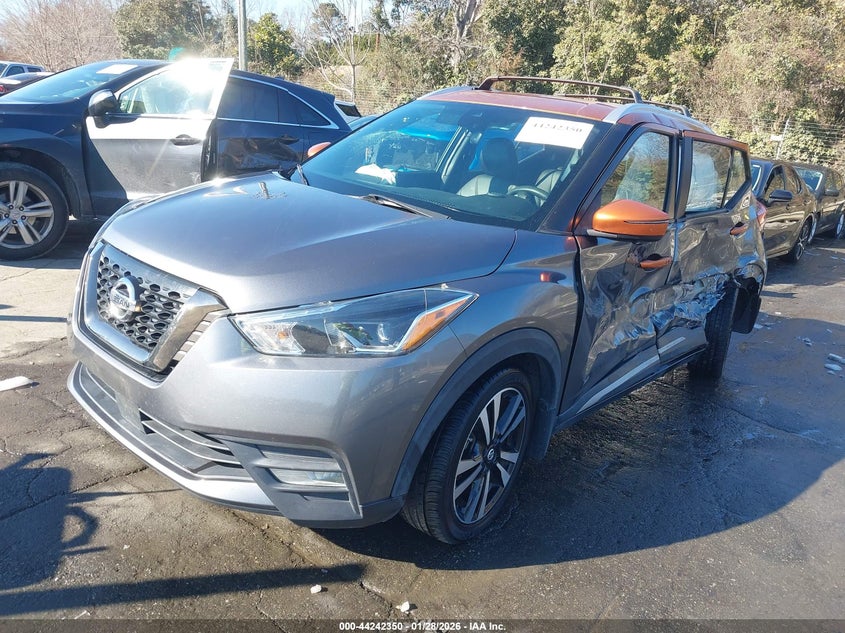 2020 Nissan Kicks Sr Xtronic Cvt