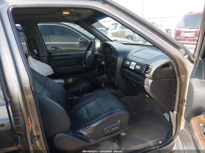 2001 Nissan Pathfinder Le