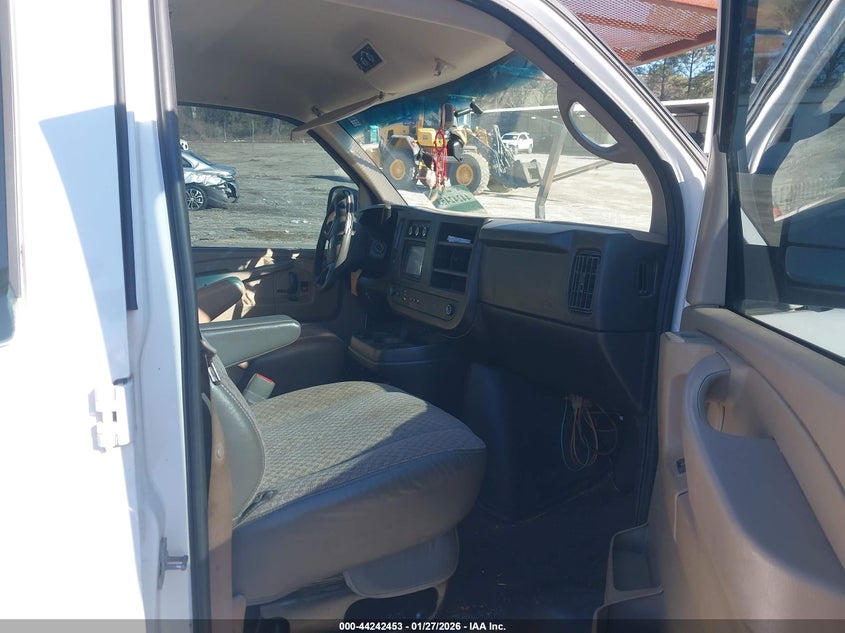 2014 Chevrolet Express 3500 Ls