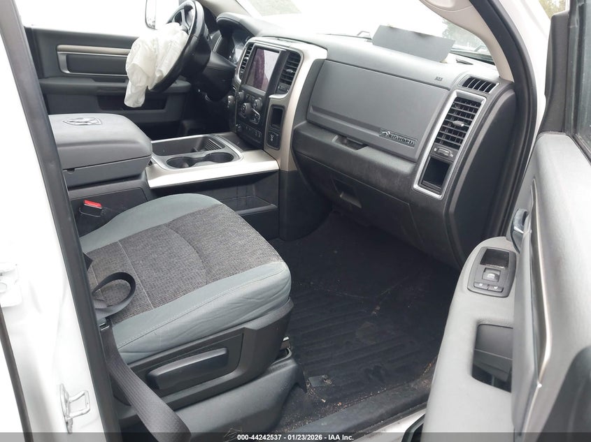 2018 Ram 1500 Big Horn 4X4 6'4 Box