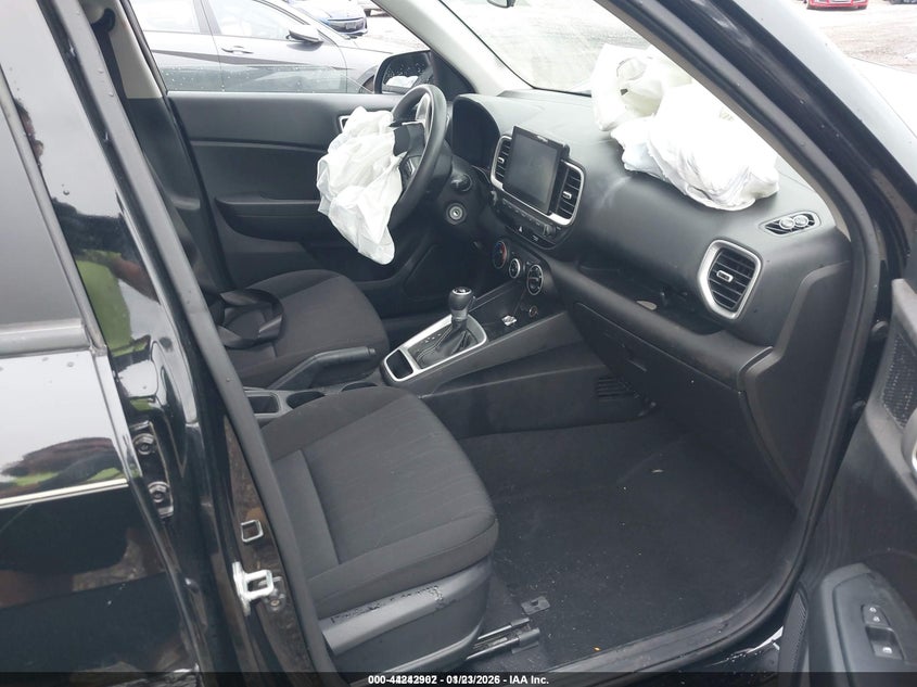 2020 HYUNDAI VENUE auction photo 5