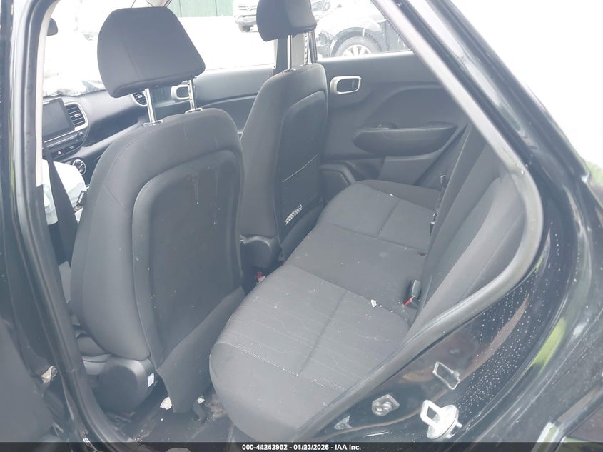 2020 HYUNDAI VENUE auction photo 8