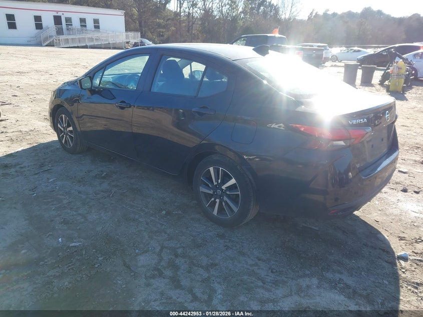 2021 Nissan Versa Sv