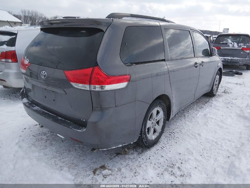 2013 Toyota Sienna Le V6 8 Passenger